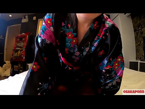 ❤️ O le teine talavou cosplay e fiafia i feusua'iga e fa'atama'ita'i ma se squirt i se fafine ti'eti'e solofanua ma se blowjob. Teine Asia ma pusi fulufulua ma susu aulelei i toniga Iapani masani i ata vitiō faʻaalia le masturbation ma meataalo fuck. Sakura 3 OSAKAORN. ❤ Pono Tulaga ❤